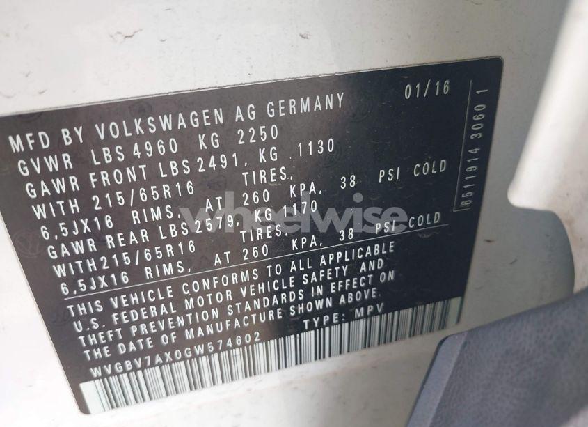 Photo 9 of 2016 Volkswagen Tiguan S (VIN WVGBV7AX0GW574602)