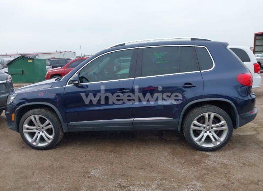 Photo 14 of 2016 Volkswagen Tiguan SEL (VIN WVGBV7AX0GW614760)