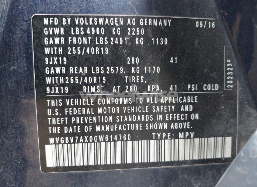 Photo 9 of 2016 Volkswagen Tiguan SEL (VIN WVGBV7AX0GW614760)