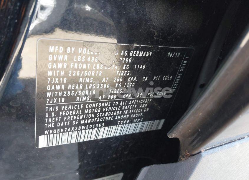 Photo 9 of 2011 Volkswagen Tiguan SE (VIN WVGBV7AX2BW501353)