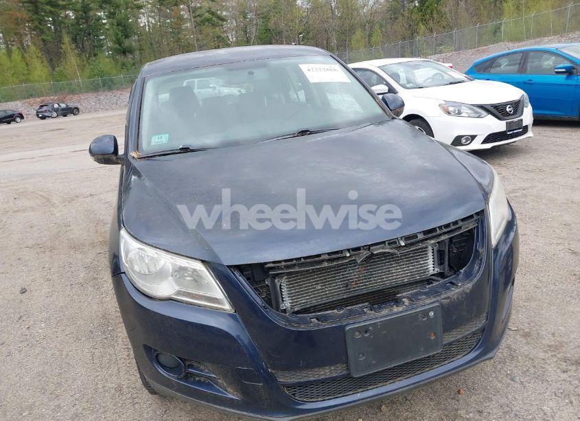 Photo 12 of 2011 Volkswagen Tiguan S (VIN WVGBV7AX3BW511017)