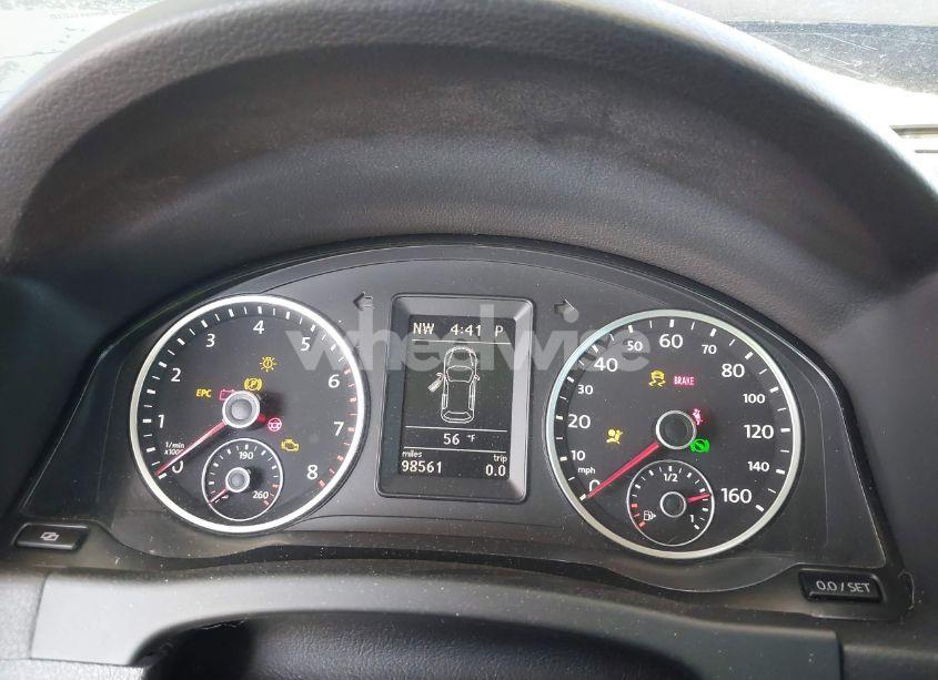 Photo 7 of 2011 Volkswagen Tiguan SE (VIN WVGBV7AX3BW557852)