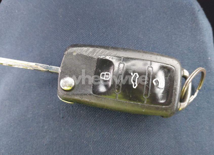 Photo 11 of 2012 Volkswagen Tiguan SE (VIN WVGBV7AX3CW540311)