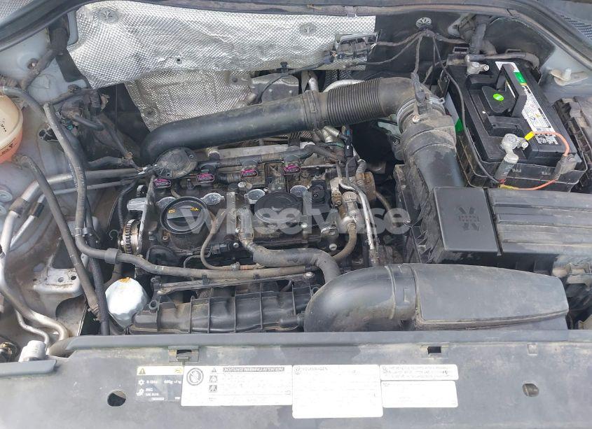 Photo 10 of 2013 Volkswagen Tiguan S (VIN WVGBV7AX3DW552606)