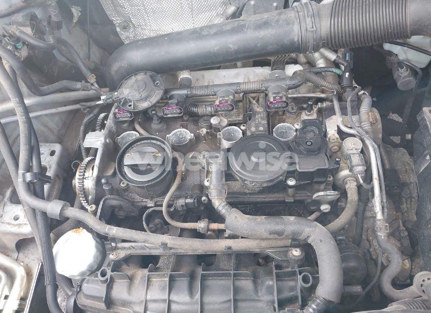 Photo 6 of 2013 Volkswagen Tiguan S (VIN WVGBV7AX3DW552606)