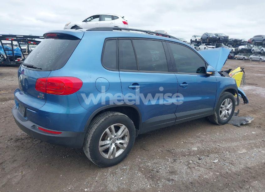 Photo 4 of 2017 Volkswagen Tiguan 2.0T S (VIN WVGBV7AX3HW511754)