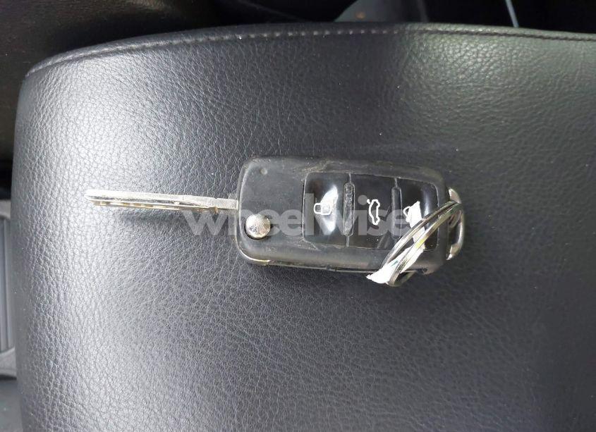 Photo 11 of 2012 Volkswagen Tiguan SE (VIN WVGBV7AX4CW548742)