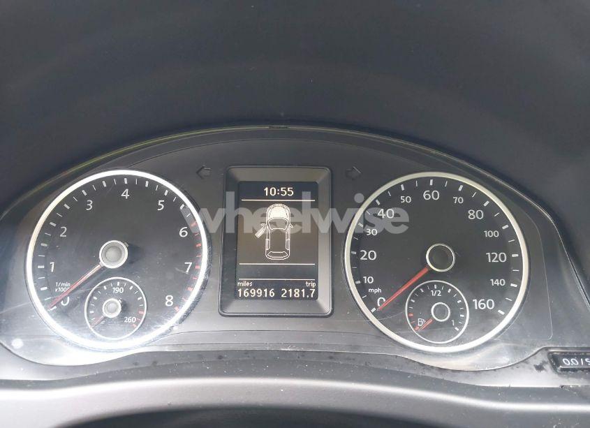 Photo 7 of 2012 Volkswagen Tiguan SE (VIN WVGBV7AX4CW548742)