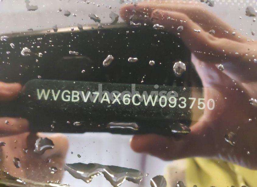 Photo 9 of 2012 Volkswagen Tiguan SE (VIN WVGBV7AX6CW093750)