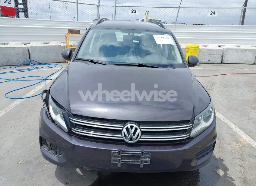 Photo 12 of 2016 Volkswagen Tiguan S (VIN WVGBV7AX6GW558257)