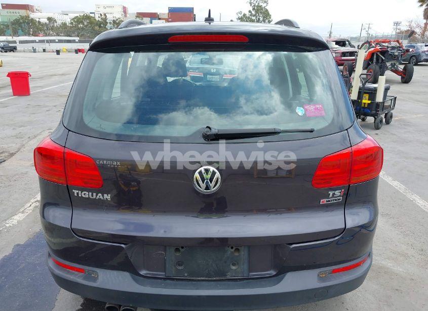 Photo 16 of 2016 Volkswagen Tiguan S (VIN WVGBV7AX6GW558257)