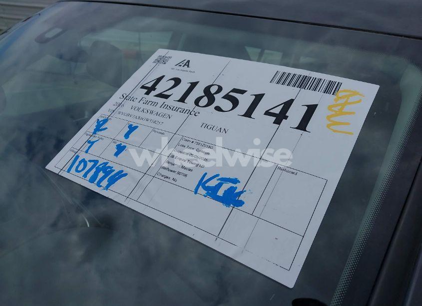 Photo 17 of 2016 Volkswagen Tiguan S (VIN WVGBV7AX6GW558257)