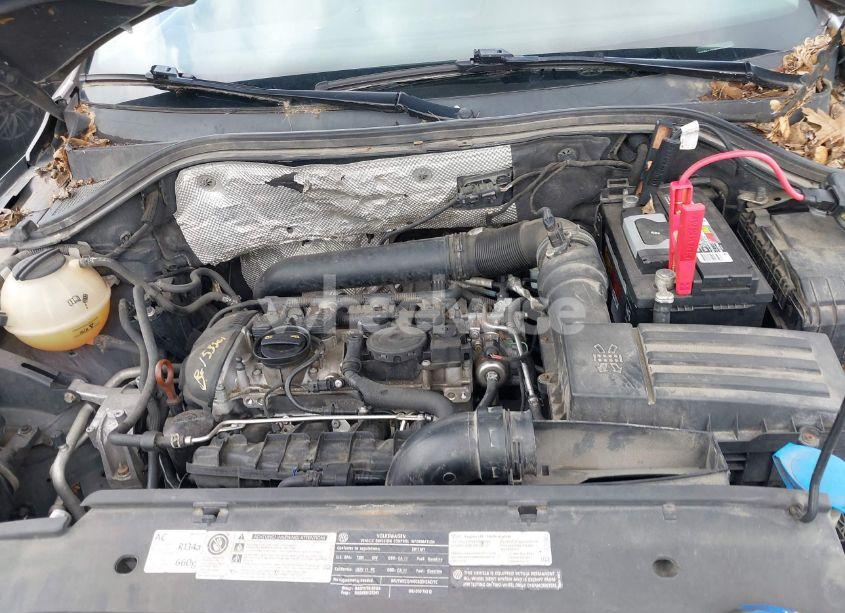 Photo 10 of 2011 Volkswagen Tiguan SE (VIN WVGBV7AX9BW540019)