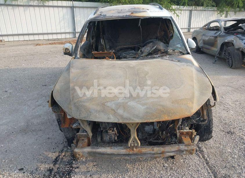 Photo 12 of 2016 Volkswagen Tiguan S (VIN WVGBV7AX9GW547852)