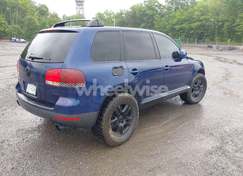 Photo 4 of 2004 Volkswagen Touareg V8 (VIN WVGCM67L24D026100)