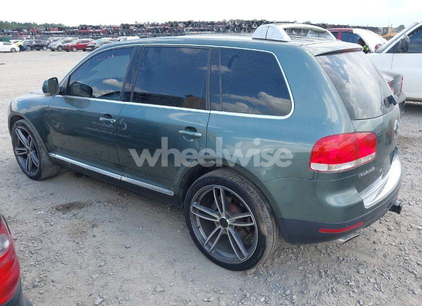 Photo 3 of 2004 Volkswagen Touareg V8 (VIN WVGCM77L24D061029)