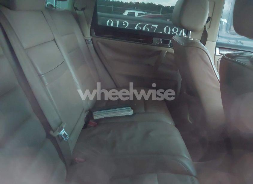 Photo 8 of 2004 Volkswagen Touareg V8 (VIN WVGCM77L24D061029)