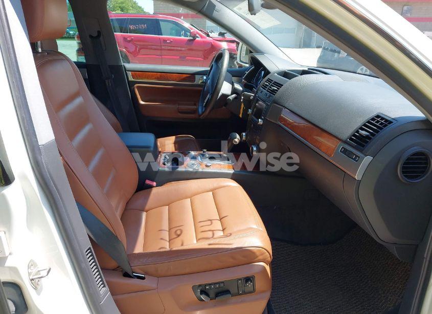 Photo 5 of 2004 Volkswagen Touareg V8 (VIN WVGCM77L94D072691)