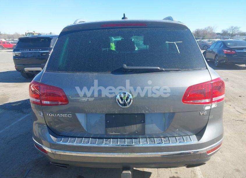 Photo 16 of 2017 Volkswagen Touareg V6 WOLFSBURG EDITION (VIN WVGRF7BP1HD004308)