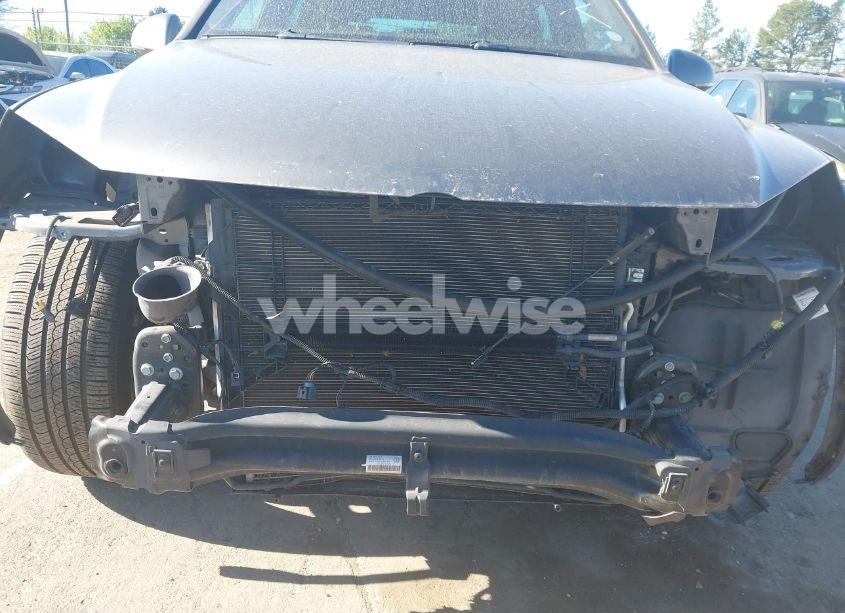 Photo 6 of 2017 Volkswagen Touareg V6 WOLFSBURG EDITION (VIN WVGRF7BP1HD004308)