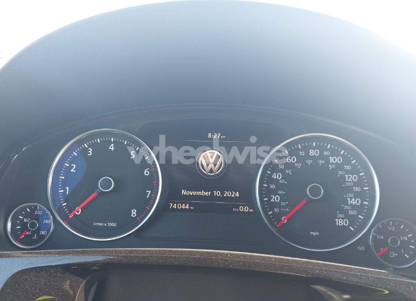 Photo 7 of 2017 Volkswagen Touareg V6 WOLFSBURG EDITION (VIN WVGRF7BP1HD004308)