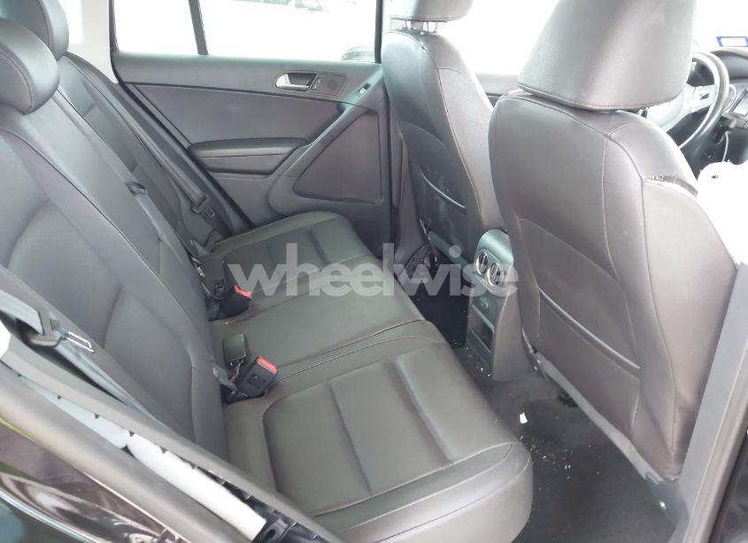 Photo 8 of 2017 Volkswagen Tiguan 2.0T WOLFSBURG EDITION (VIN WVGRV7AX5HW501063)