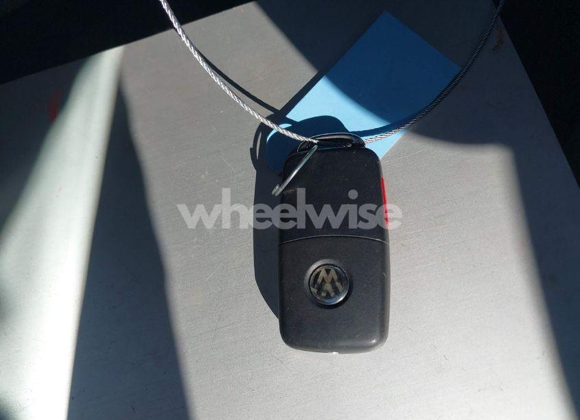 Photo 11 of 2017 Volkswagen Tiguan 2.0T WOLFSBURG EDITION (VIN WVGSV7AX3HW509437)