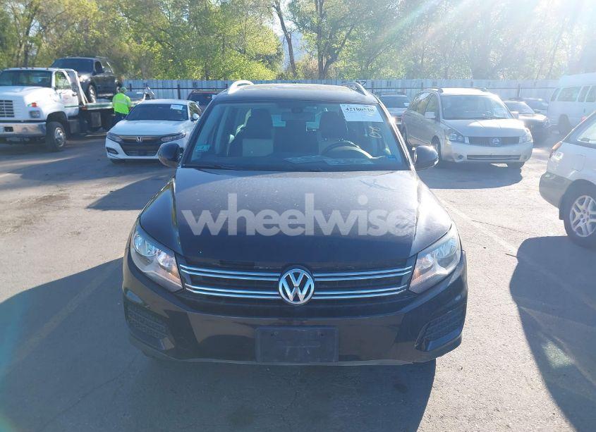 Photo 12 of 2017 Volkswagen Tiguan 2.0T WOLFSBURG EDITION (VIN WVGSV7AX3HW509437)