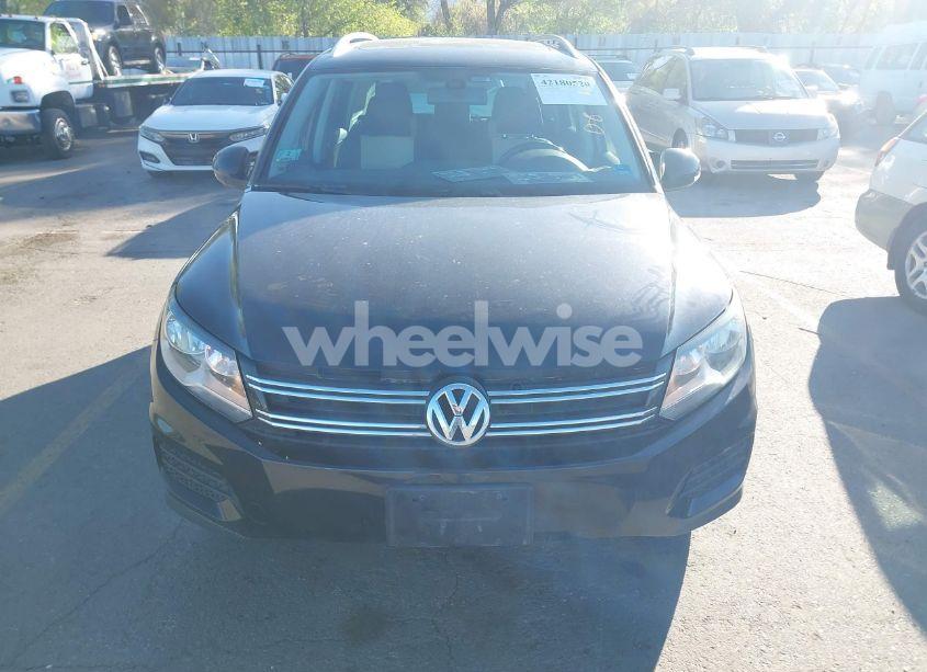 Photo 6 of 2017 Volkswagen Tiguan 2.0T WOLFSBURG EDITION (VIN WVGSV7AX3HW509437)