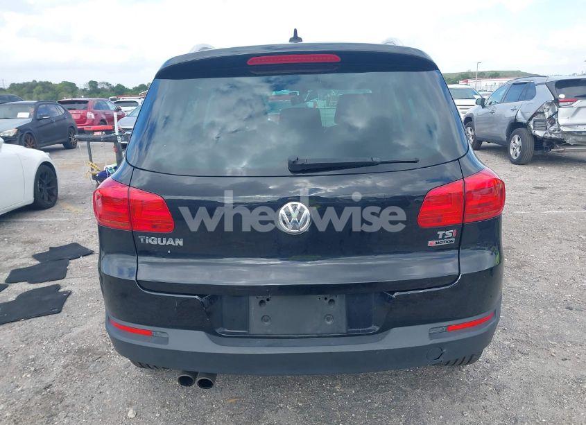 Photo 16 of 2017 Volkswagen Tiguan 2.0T WOLFSBURG EDITION (VIN WVGSV7AX7HK007957)