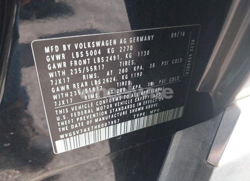 Photo 9 of 2017 Volkswagen Tiguan 2.0T WOLFSBURG EDITION (VIN WVGSV7AX7HK007957)