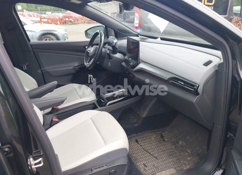 Photo 5 of 2021 Volkswagen Id.4 PRO S (VIN WVGTMPE24MP044273)