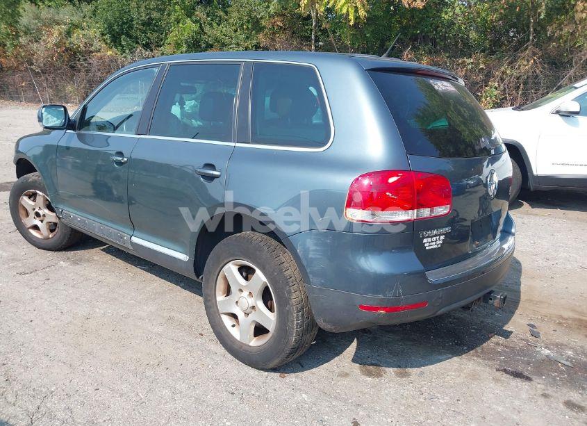 Photo 3 of 2006 Volkswagen Touareg V6 (VIN WVGZG77L46D016680)
