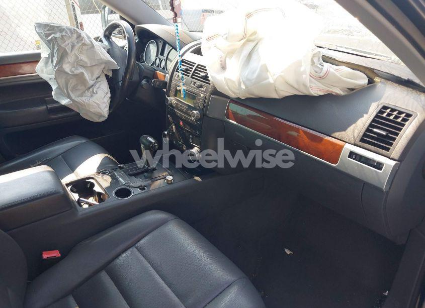 Photo 5 of 2006 Volkswagen Touareg V6 (VIN WVGZG77L46D016680)