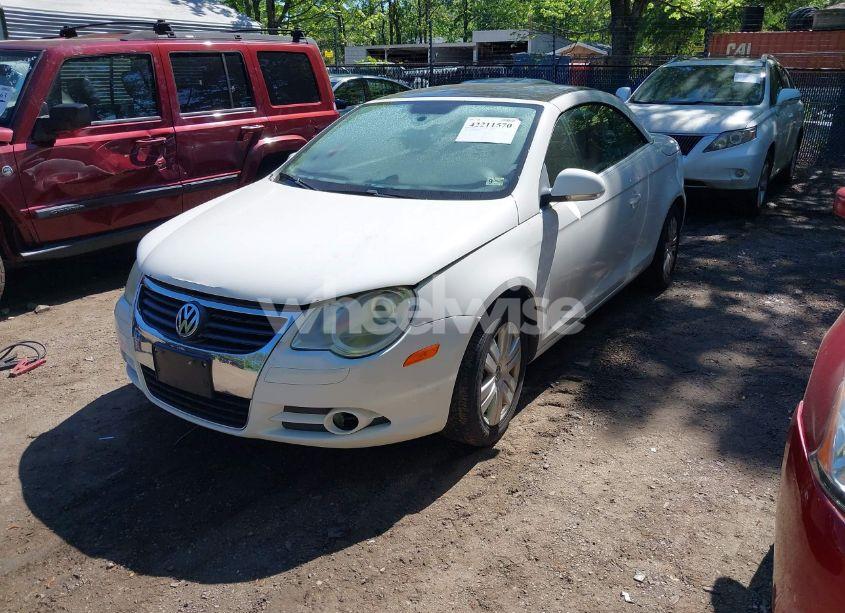 Photo 2 of 2008 Volkswagen Eos KOMFORT/TURBO (VIN WVWAA71F98V040279)