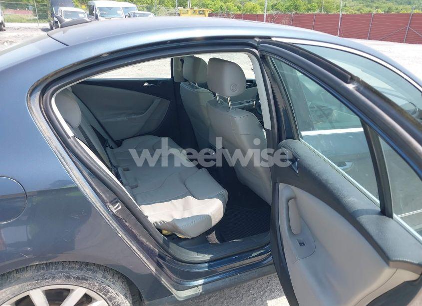 Photo 8 of 2006 Volkswagen Passat 2.0T/VALUE EDITION (VIN WVWAK73C46P024685)