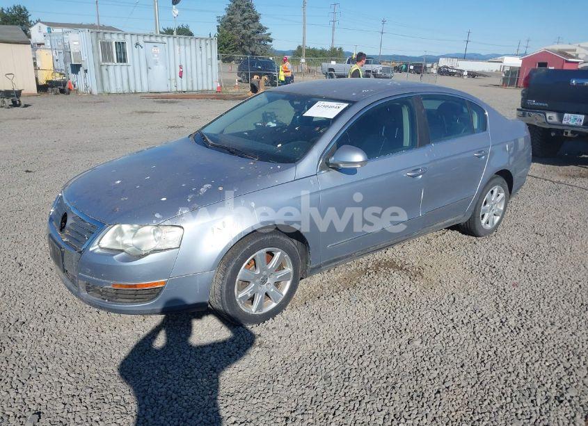 Photo 2 of 2006 Volkswagen Passat 2.0T (VIN WVWAK73C56P201535)