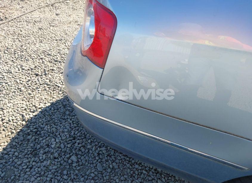 Photo 6 of 2006 Volkswagen Passat 2.0T (VIN WVWAK73C56P201535)