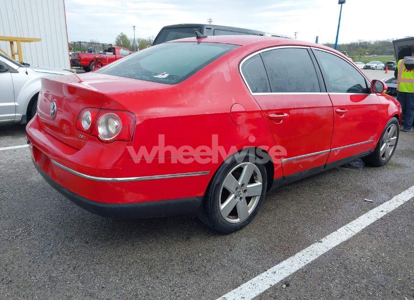 Photo 4 of 2008 Volkswagen Passat KOMFORT (VIN WVWAK73C58P057827)