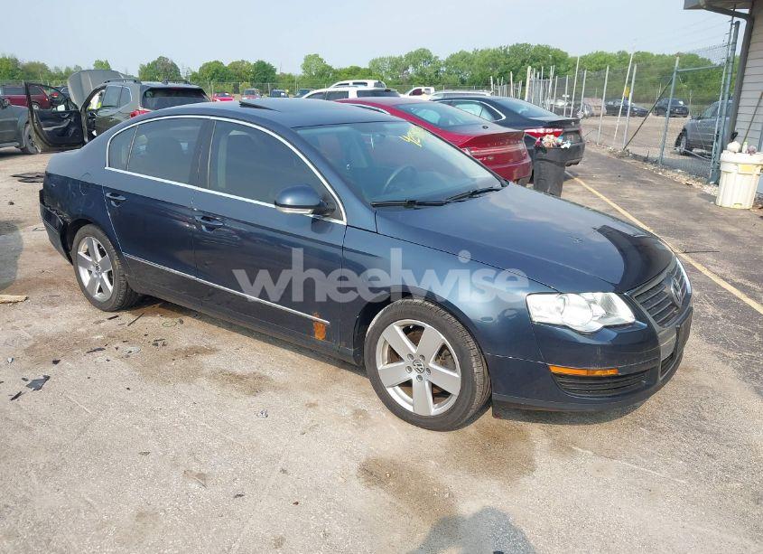 2008 Volkswagen Passat KOMFORT (VIN WVWAK73C68E089004) main photo