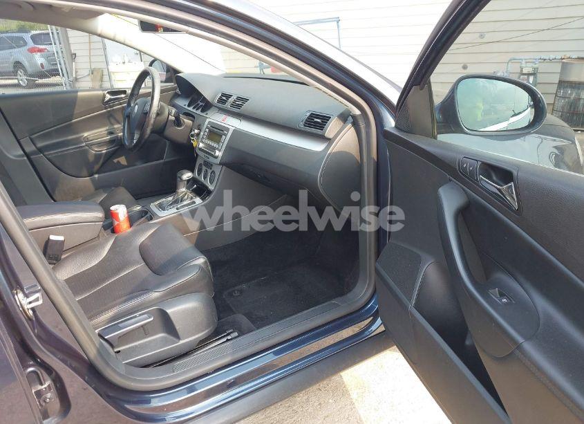 Photo 5 of 2008 Volkswagen Passat KOMFORT (VIN WVWAK73C68E089004)