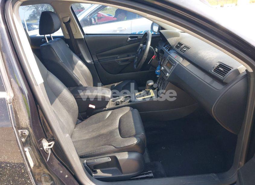 Photo 5 of 2007 Volkswagen Passat WOLFSBURG EDITION (VIN WVWAK73C77P122031)