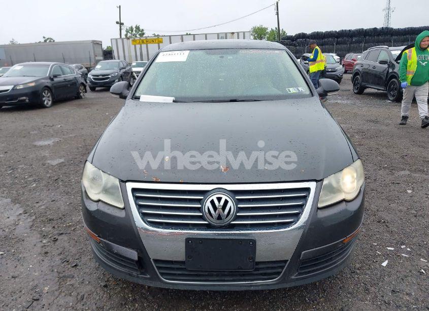 Photo 11 of 2008 Volkswagen Passat KOMFORT (VIN WVWAK73C88P052203)