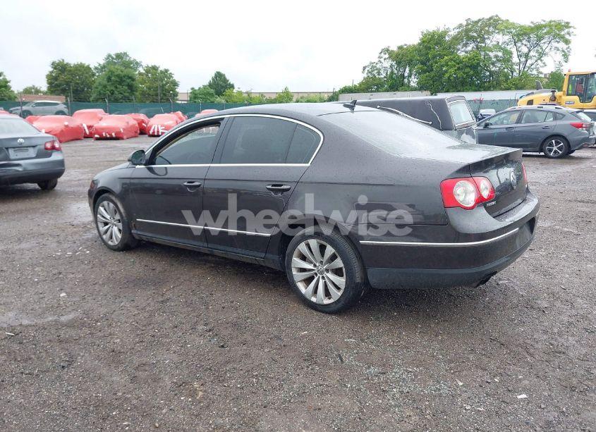 Photo 3 of 2008 Volkswagen Passat KOMFORT (VIN WVWAK73C88P052203)