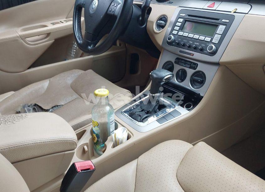 Photo 5 of 2008 Volkswagen Passat KOMFORT (VIN WVWAK73C88P052203)