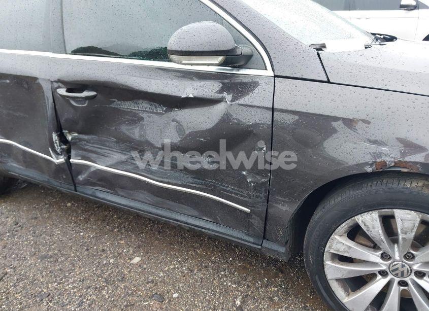 Photo 6 of 2008 Volkswagen Passat KOMFORT (VIN WVWAK73C88P052203)