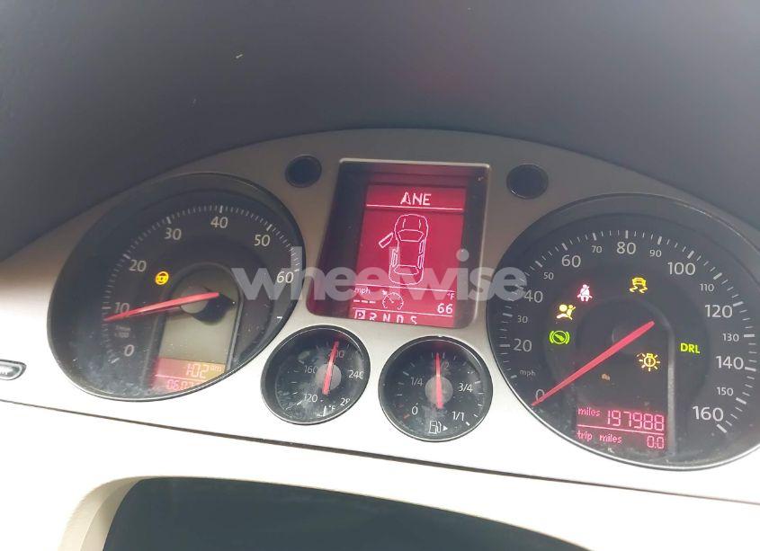 Photo 7 of 2008 Volkswagen Passat KOMFORT (VIN WVWAK73C88P052203)