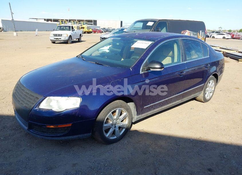 Photo 2 of 2006 Volkswagen Passat 2.0T (VIN WVWAK73CX6P042558)
