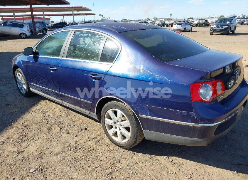 Photo 3 of 2006 Volkswagen Passat 2.0T (VIN WVWAK73CX6P042558)