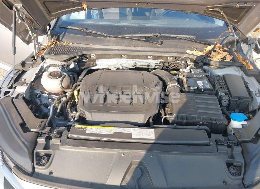 Photo 10 of 2021 Volkswagen Arteon SE (VIN WVWAR7AN2ME012169)